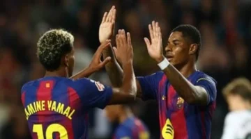 اللقاء المنتظر: برشلونة يواجه ألافيس من أجل صدارة الدوري الإسباني